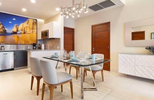 Santa Rosa Apartment | 5 Star Resort w/Luxurious, Gorgeous Suites. Diff size rooms & all inclusive opt