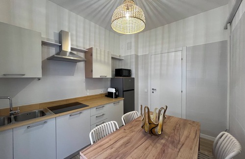 Bergamo Apartment | [5 Star Suite] Luxury Apartment and History