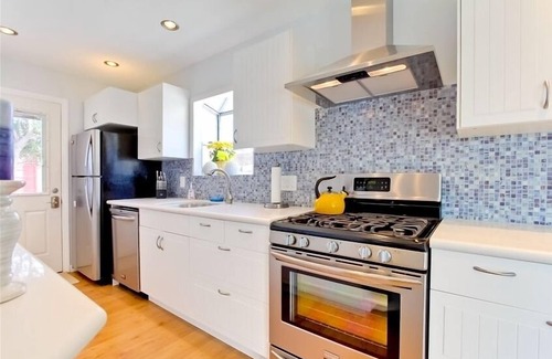 Mission Beach House | 50' from Ocean - Amazing View - Private Cottage - Not a Condo