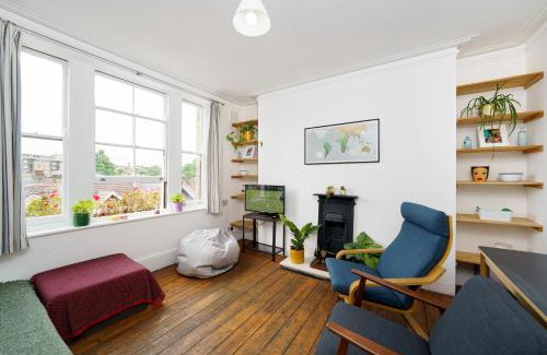 Hackney Central Apartment | 50 meters to the metro