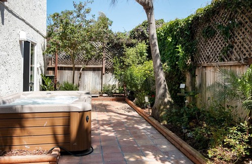 Oxnard Shores House | 5000D Gigi's Beach House