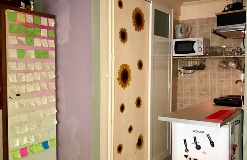 Agios Panteleimonas House | 500Mbps WiFi/Studio 1min from Attiki metro station