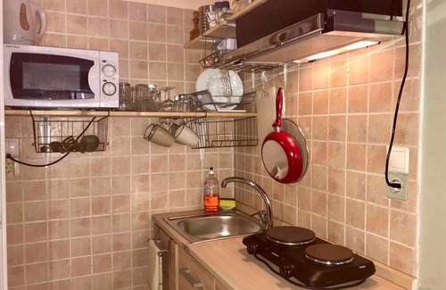 Agios Panteleimonas House | 500Mbps WiFi/Studio 1min from Attiki metro station