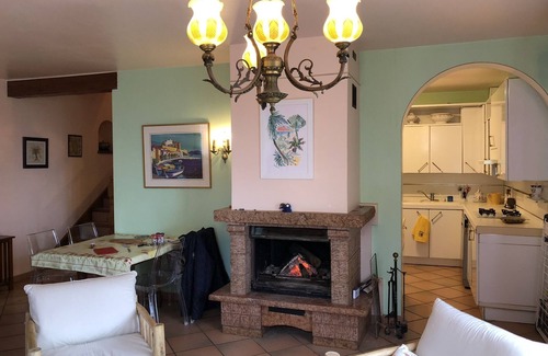 Tomino House | 50m from the sea, House in the heart of the village, shops, beaches and port