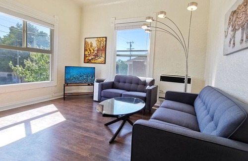 Vallejo House | 510A - 2B1B Apartment near Napa, Six Flags & Freeway