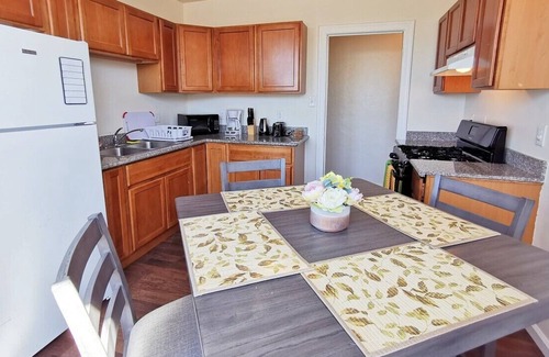 Vallejo House | 510A - 2B1B Apartment near Napa, Six Flags & Freeway