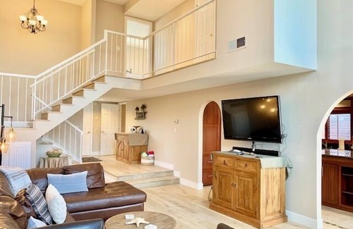 Oxnard Shores House | 5128M Mandalay Shores Pet Friendly Side Street