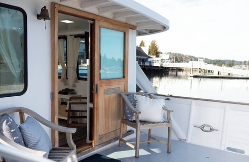 Gig Harbor Boat Rental | 53’ PNW Yacht — L Y L A