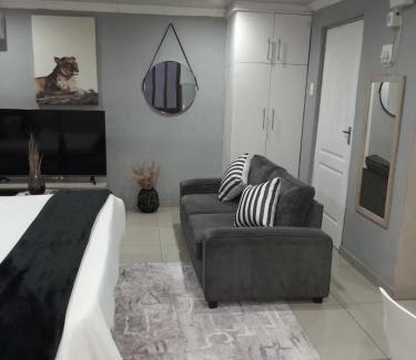 Berea Apartment | 54 Malcolm Palace Room