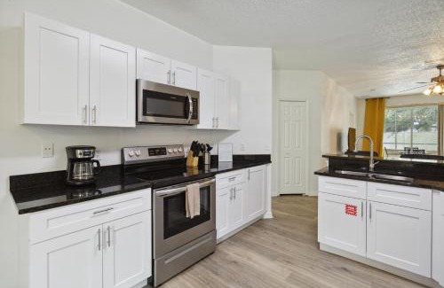 Sunset Ridge House | 54 Pool Home Located In Sunset Ridge Community!
