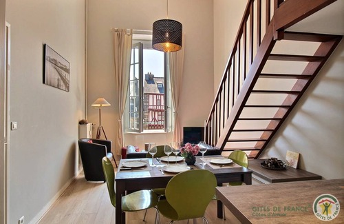 Dinan House | 55 m² Gîte ∙ 2 bedrooms ∙ 4 guests
