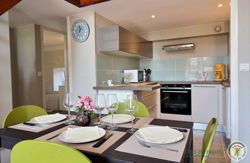 Dinan House | 55 m² Gîte ∙ 2 bedrooms ∙ 4 guests