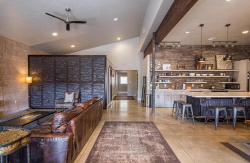 Moab House | 550 1/2 N Main St