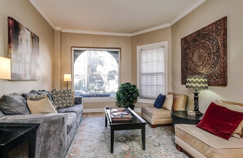 Gold Coast Apartment | 57 Cedar Unit 1 - Luxury Apartment in Gold Coast - Sleeps 9