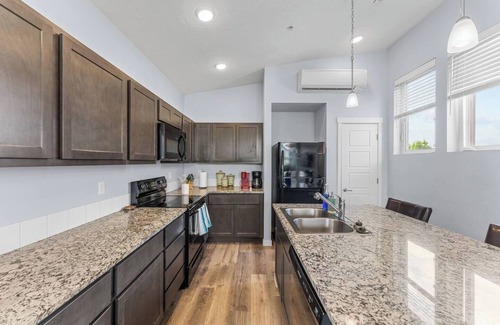 Boise House | 5745. Two Bedroom and 2 Bathroom, centrally located.