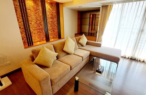 Khlong Toei Nuea Apartment | 5B - 2 Bedroom Downtown Apartment with shared Pool