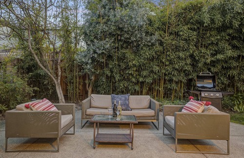 Santa Rosa House | 5BD/3BA Wine County Home w/Billiards & BBQ!