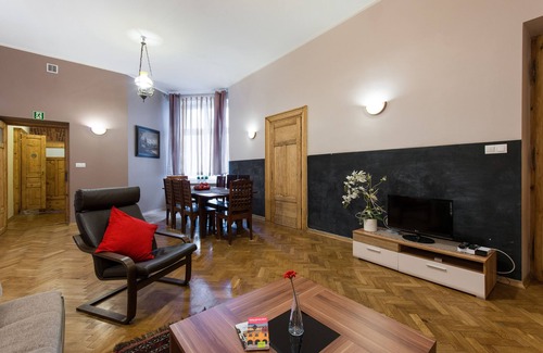Kazimierz House | 5bdr Old River Apartment in city centre