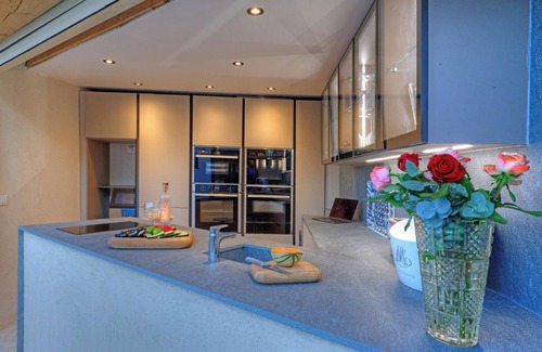 Theoule-sur-Mer Villa | 5Bed Villa Sleeps 10- Pool, Garden, Hot Tub, Views