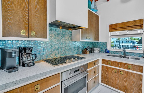 Lime Grove Estates House | 5BR/4.5BA Ocean Views Pool & Hot Tub Dock Kayaks Bikes & More