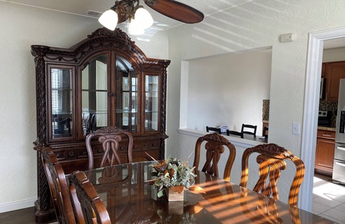 College View House | 5BR Bungalow 15 mins from Red Rocks & Downtown!