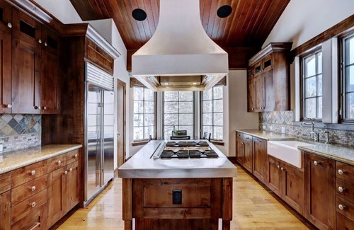 Vail Ski Chalet | 5BR Chalet | Private Elevator + Ski-in/Ski-out