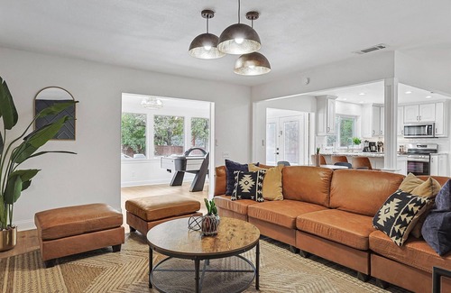 North Richland Hills House | 5BR w/Backyard Paradise, Pool, Cinema, Games