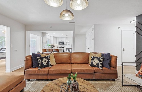 North Richland Hills House | 5BR w/Backyard Paradise, Pool, Cinema, Games