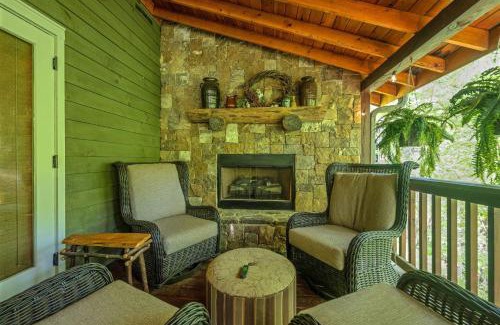 McCaysville House | 5br Waterfront Creek Home Hot Tub & Views