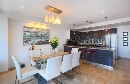 Cozumel Condo | 5★luxury ocean view condo with the best amenities, close to town and beaches