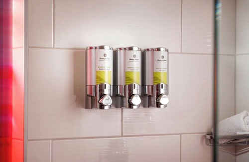 Belltown Hotel | 5th Avenue Suite at Staypineapple, Hotel FIVE, Downtown! Parking, Pets Allowed