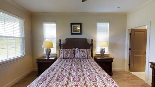 Oviedo Villa | 6 Bed, 4 Bath Perfect For Group Or Large Family