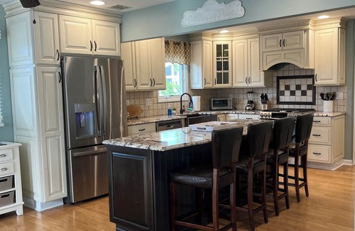 Holgate House | 6 Bedrm, 3 Full Baths, Sleeps 15, Steps 2 Beach, Patio with Fireplace, Fr Porch