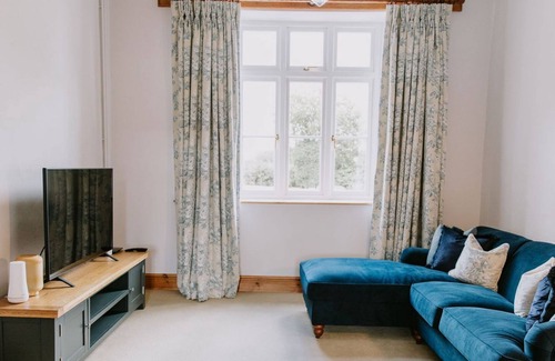 Shefford Cottage | 6 bedroom accommodation in Shefford