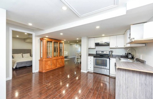 Caledon House | 6-bedroom house in enchanting Caledon Village with WiFi, AC, fitness equipment