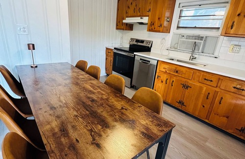 Barnegat Light House | 6-bedroom ocean-block renovated duplex in wonderful Barnegat Light with AC, WiFi