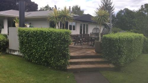Rotoorangi House | 6 bedrooms, Close to rowing, Velodrome, field days