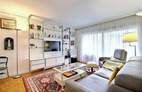 Palm Jumeirah Villa | 6 br villa on frond b- dubai