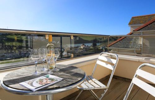 Hope-Cove House | 6 Chichester Court