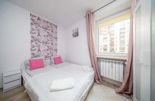 Nowa Praga Apartment | 6 Cities Rooms