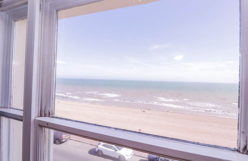 Folkestone Cottage | 6 Gloster Terrace