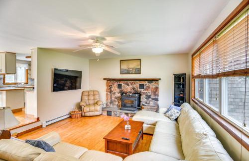 Adamsville House | 6 Mi to Beach Family Home in Little Compton!