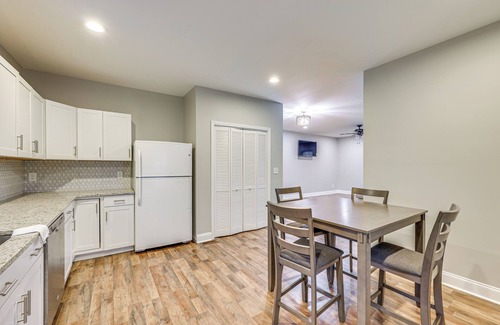 Wilson House | 6 Mi to Lake Wilson: Group-Friendly Getaway!