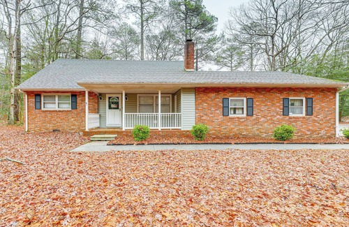 Allen House | 6 Mi to Salisbury: Forest-View Sanctuary!