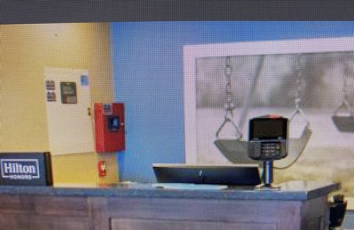 Cottondale House | 6 miles from games and events at University of Alabama, free hot breakfast