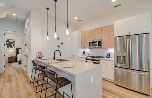 Riverside Terrace House | 6 Min from Medical Center & Houston Zoo!