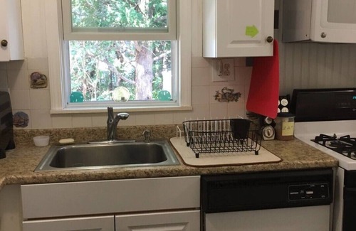 East Sandwich House | 6 month waterfront cottage #9 MarshWind Village