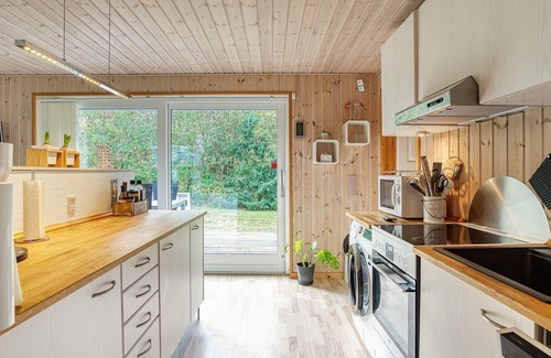 Bøtø By House | 6 person holiday home in Væggerløse-By Traum