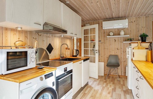 Bøtø By House | 6 person holiday home in Væggerløse-By Traum