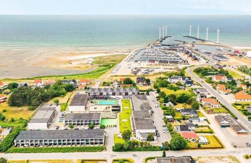 Bønnerup Strand Apartment | 6 person holiday home in Glesborg